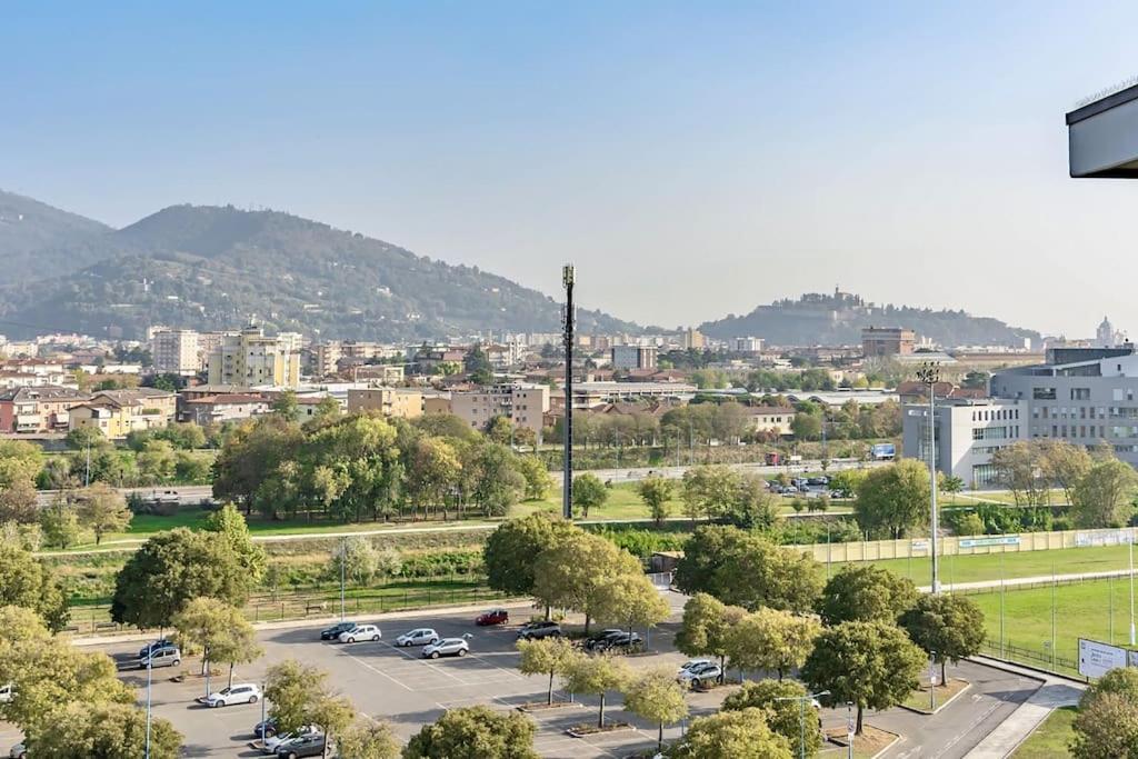 Attico Montiglio - Panorama-Wifi Lägenhet Collebeato Exteriör bild